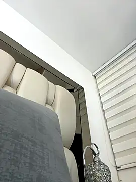 ALISSON FOXXX1 online show from October 18, 4:41 pm