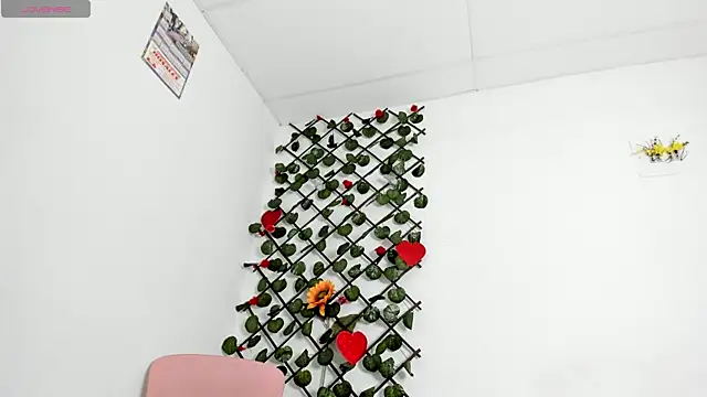 cailynhot online show from March 7, 3:49 pm