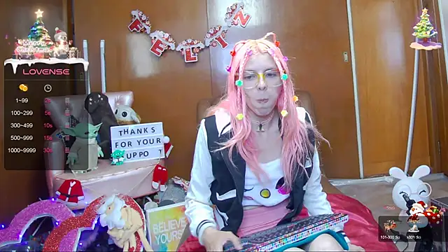 Skinygirl online show from January 4, 11:27 pm