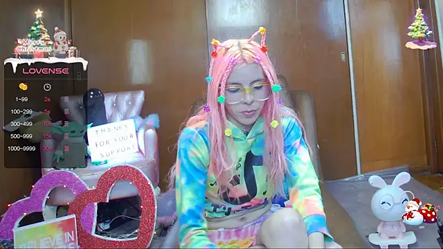 Skinygirl online show from January 8, 11:52 pm