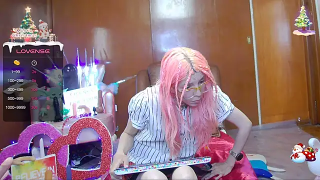 Skinygirl online show from January 17, 1:36 am