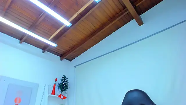 AlessiaMarcu- online show from December 4, 10:57 am