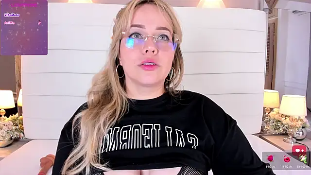 Charlotte93  online show from February 12, 5:37 pm