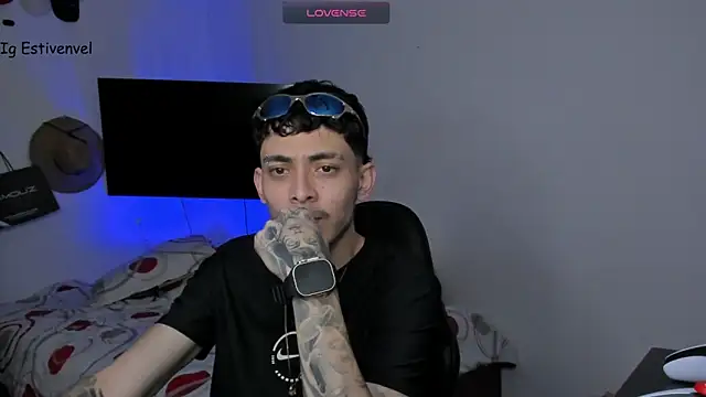 steve latin online show from November 4, 5:45 pm