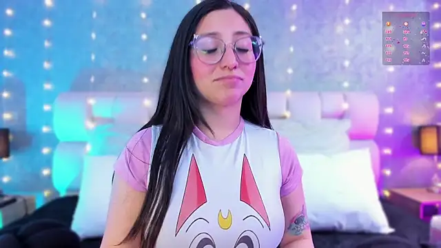 lucy neil online show from January 9, 7:08 pm