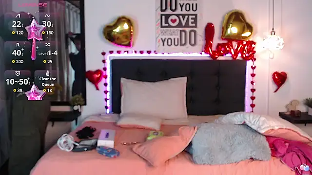 vaness weet online show from February 8, 1:32 am