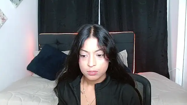 vaness weet online show from November 17, 8:14 pm