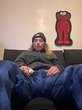 trippyski online show from December 30, 3:03 am