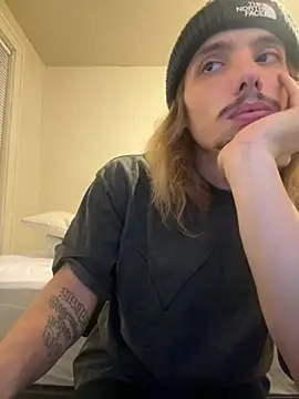 trippyski online show from February 9, 7:49 am