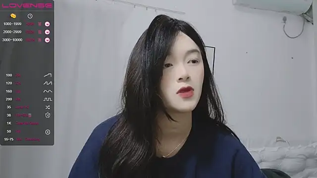 QiuPeiPeimmm online show from February 18, 2:06 pm