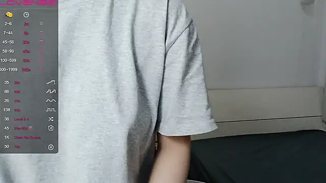 QiuPeiPeimmm online show from October 1, 8:31 am