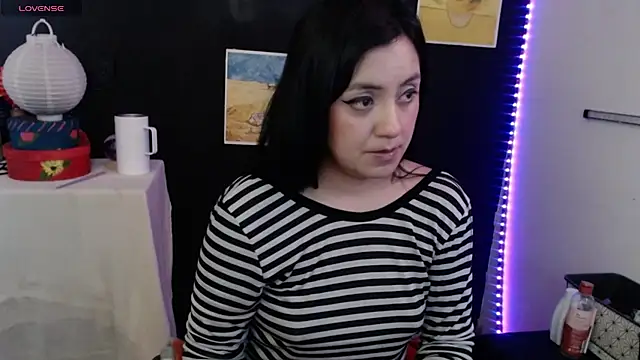 Snapshot of AbsentaVert chatting on November 7, 5:02 pm AbsentaVert online show from November 7, 5:02 pm