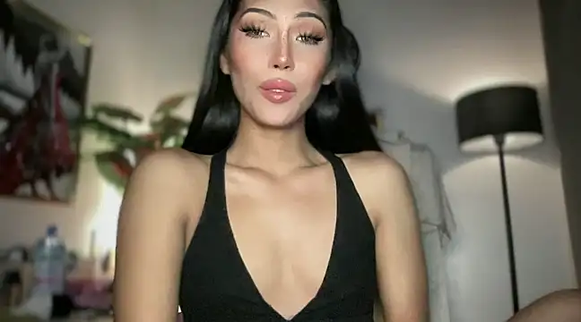 Bella Gordon online show from March 18, 7:41 am