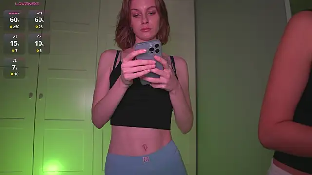 -JuicyMolly- online show from October 7, 4:26 pm