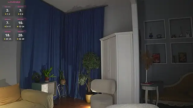 -JuicyMolly- online show from October 21, 4:08 pm