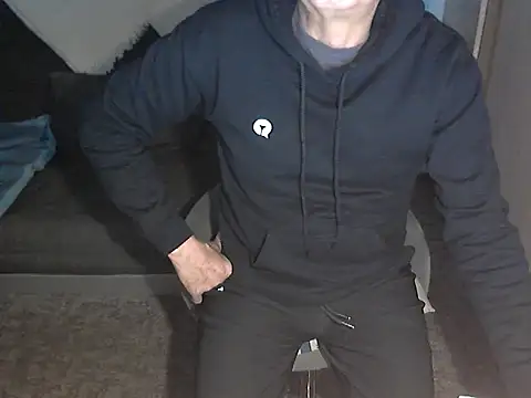 kiam471 online show from November 5, 6:52 pm