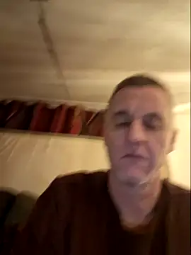 Snapshot of Wanking_Wiggiler chatting on December 2, 6:09 am Wanking Wiggiler online show from December 2, 6:09 am