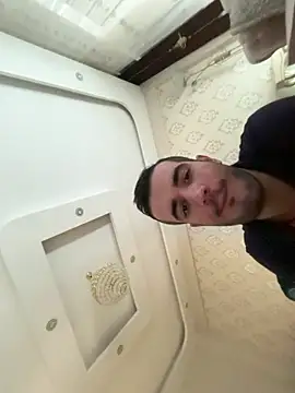 Snapshot of boyygirlls chatting on October 7, 10:34 am boyygirlls online show from October 7, 10:34 am