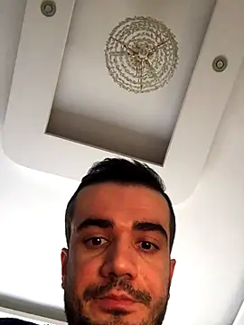 Snapshot of boyygirlls chatting on December 14, 12:21 pm boyygirlls online show from December 14, 12:21 pm