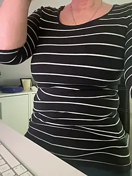 German Milf online show from February 28, 10:20 am