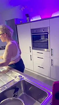 German Milf online show from March 22, 5:31 pm