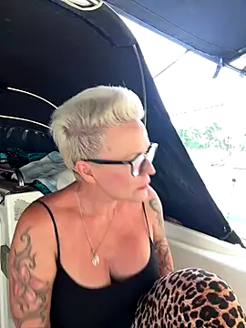 German Milf online show from September 10, 10:15 am