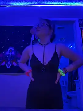 Cutiepiespanks online show from March 5, 2:25 am