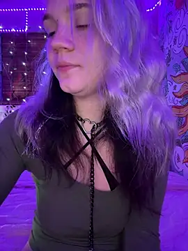 Cutiepiespanks online show from September 12, 2:11 am