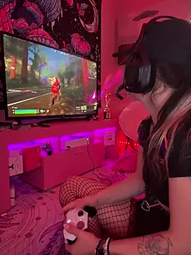 Cutiepiespanks online show from October 5, 8:07 pm