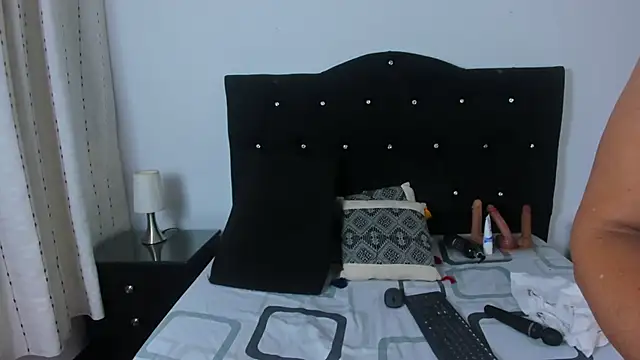 Keira Lennox online show from September 27, 11:37 am