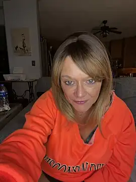 cowgirlc online show from January 31, 2:37 am