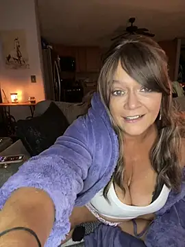 cowgirlc online show from February 19, 3:28 am