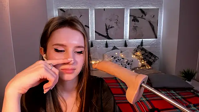 Betty June online show from December 29, 4:38 am