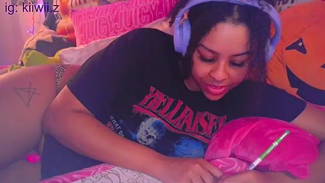 N1NT3NDH03 online show from March 4, 6:04 am