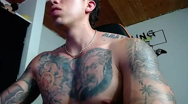 Adam Hudsond online show from December 5, 10:01 pm