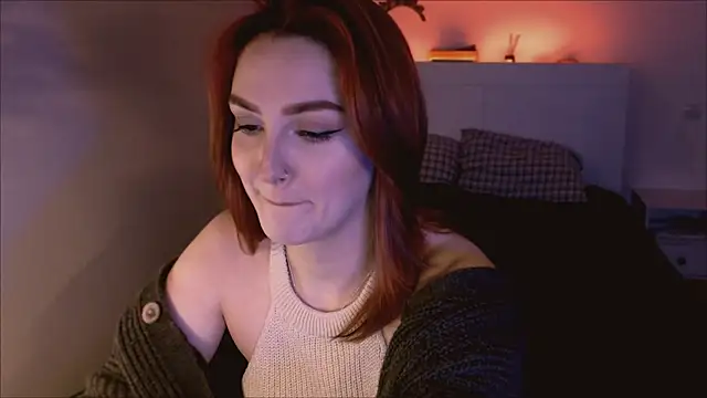 LilyFarey online show from December 3, 6:17 pm