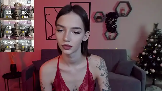 SophieCatty online show from January 13, 9:20 pm