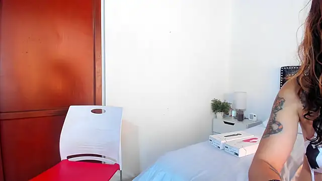 ZulyMichels online show from February 5, 3:52 pm