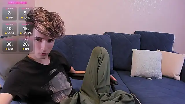 James Mills online show from December 9, 7:39 pm