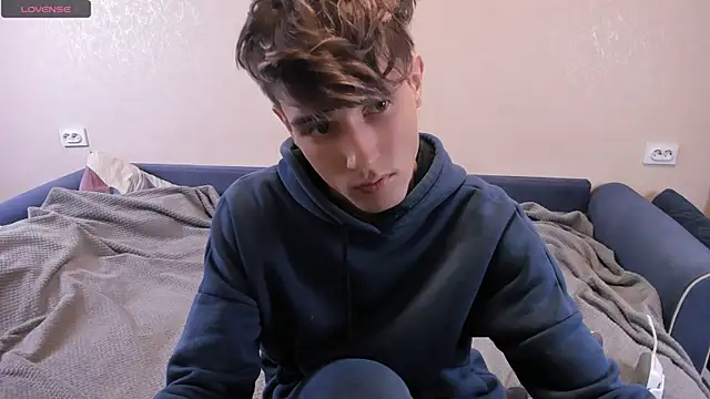 James Mills online show from February 15, 8:01 pm