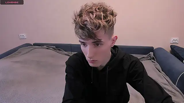 James Mills online show from March 7, 7:05 pm