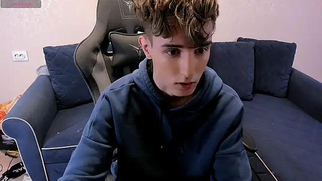 James Mills online show from September 18, 9:06 pm