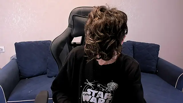 James Mills online show from October 11, 7:01 pm