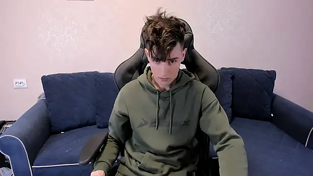 James Mills online show from October 24, 6:37 pm