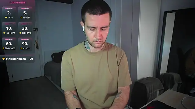 HonestAndrew online show from February 4, 1:38 pm