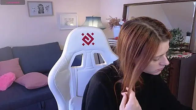 doll lesli online show from March 12, 2:23 pm