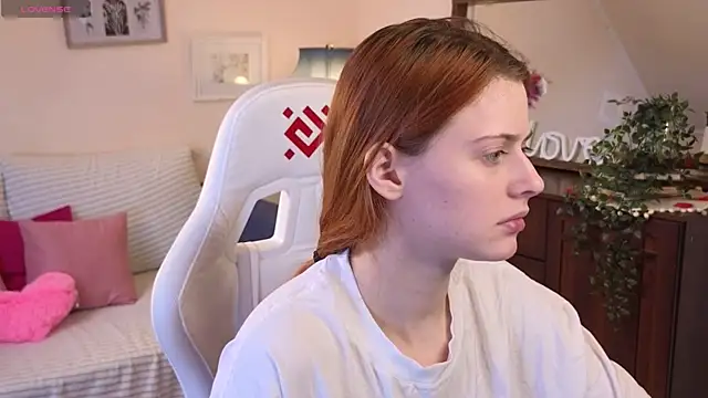 doll lesli online show from March 15, 2:12 pm