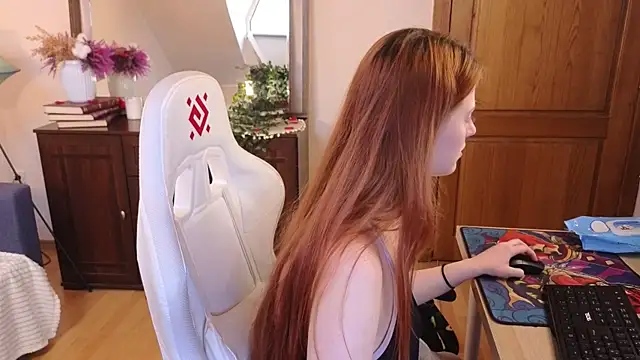 doll lesli online show from March 17, 2:12 pm