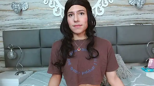 Snapshot of oliver__brown chatting on January 5, 10:50 pm oliver brown online show from January 5, 10:50 pm