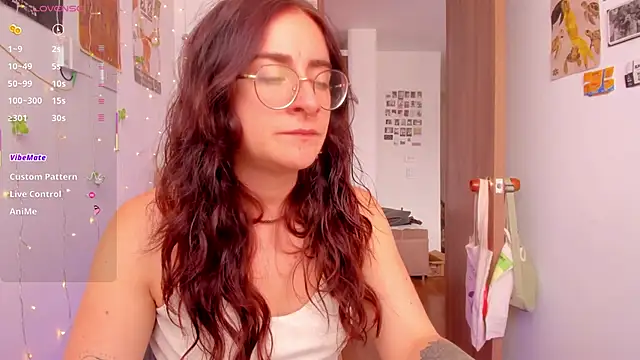 linda giggle online show from November 12, 2:39 pm